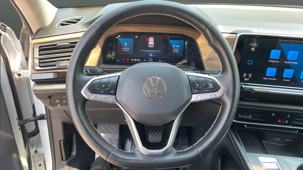 2024 Volkswagen Atlas 2.0T SE