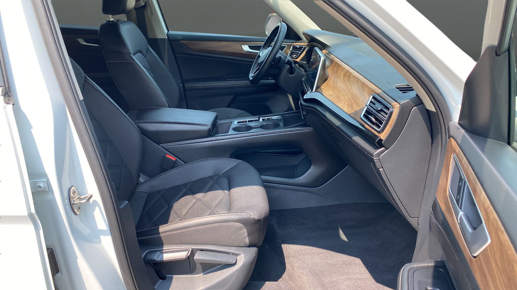 2024 Volkswagen Atlas 2.0T SE