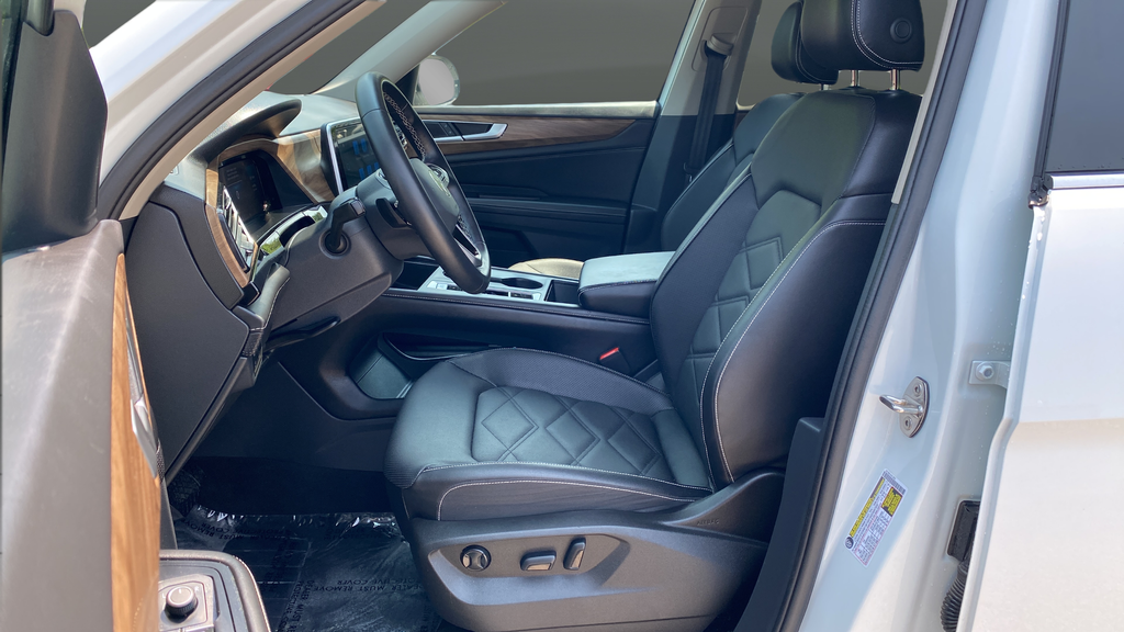2024 Volkswagen Atlas 2.0T SE