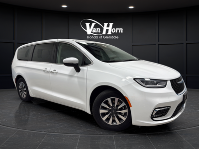 2023 Chrysler Pacifica Hybrid Touring L
