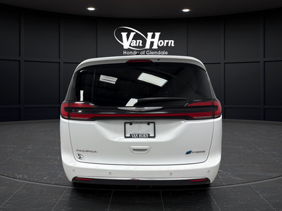 2023 Chrysler Pacifica Hybrid Touring L