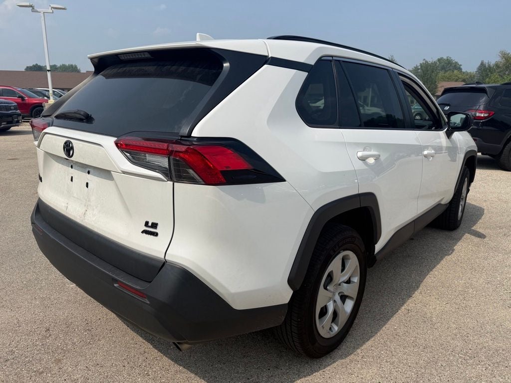2021 Toyota RAV4 LE