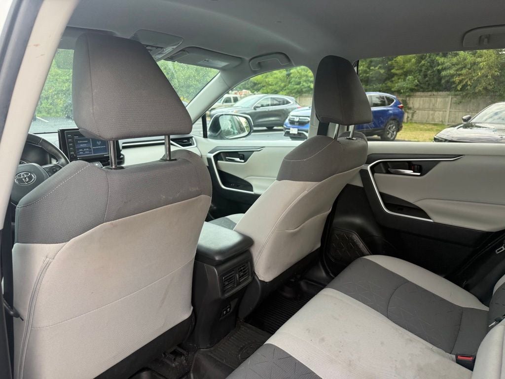 2020 Toyota RAV4 XLE