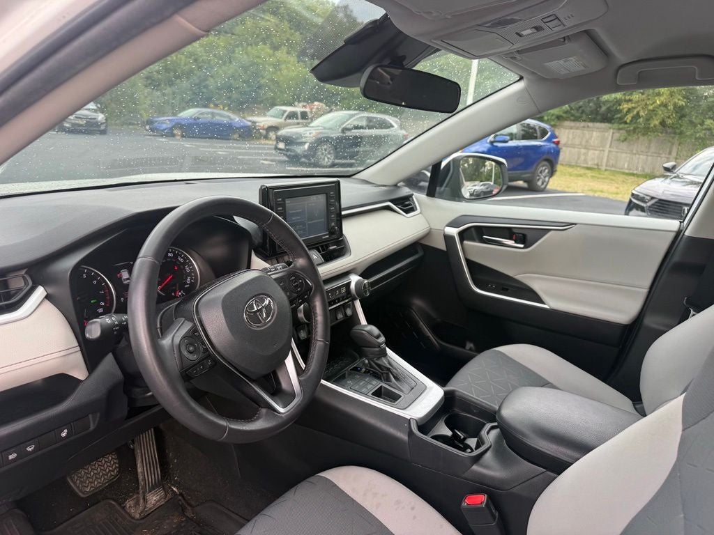 2020 Toyota RAV4 XLE