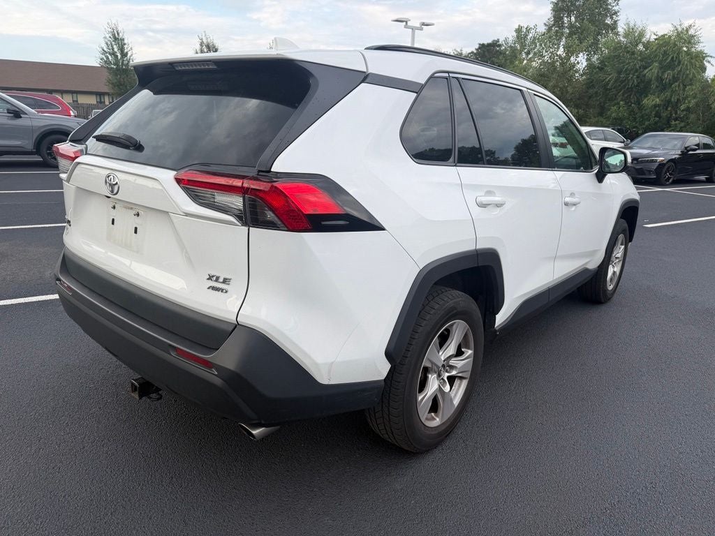 2020 Toyota RAV4 XLE