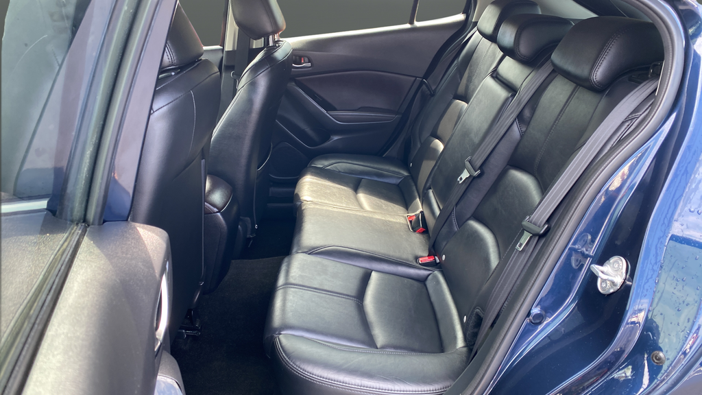 2018 Mazda Mazda3 Touring