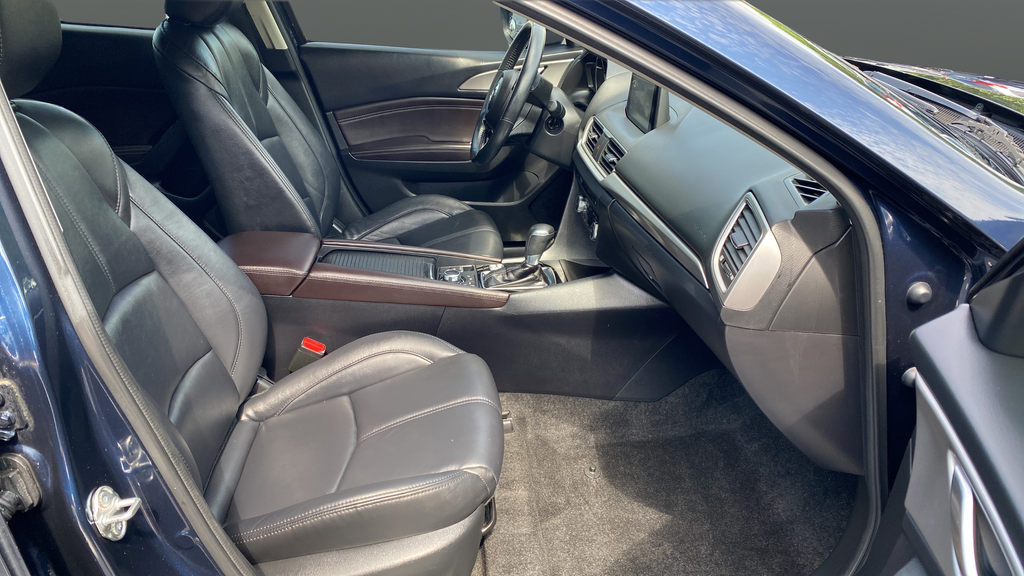 2018 Mazda Mazda3 Touring