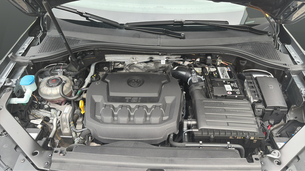 2023 Volkswagen Tiguan 2.0T SEL R-Line
