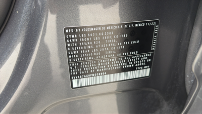 2023 Volkswagen Tiguan 2.0T SEL R-Line