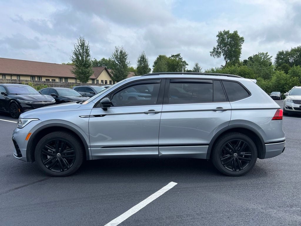 2022 Volkswagen Tiguan 2.0T SE R-Line Black