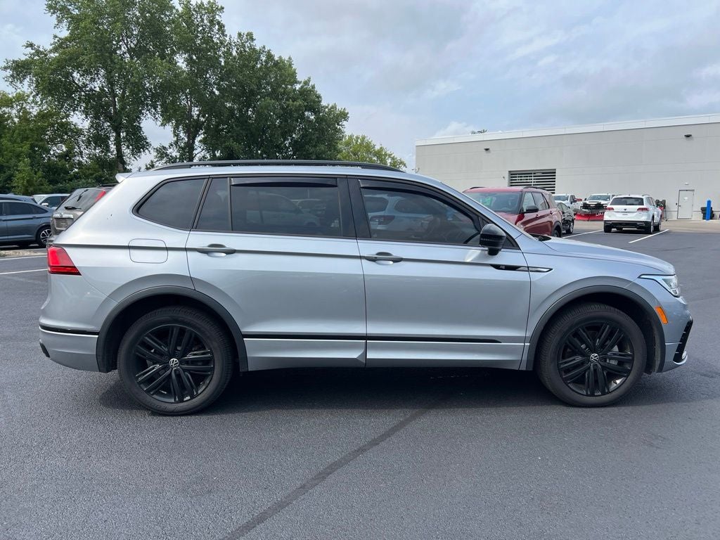 2022 Volkswagen Tiguan 2.0T SE R-Line Black