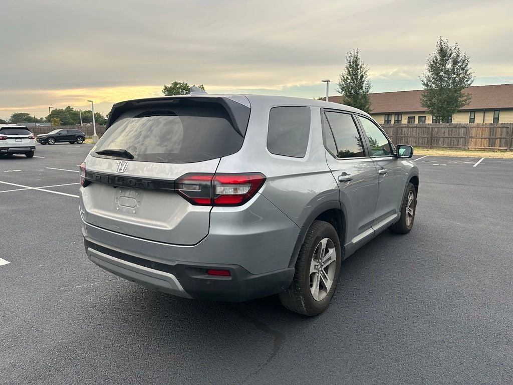 2024 Honda Pilot EX-L 8 Passenger