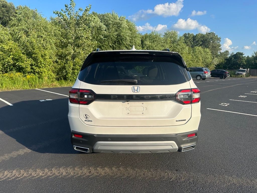 2025 Honda Pilot Touring