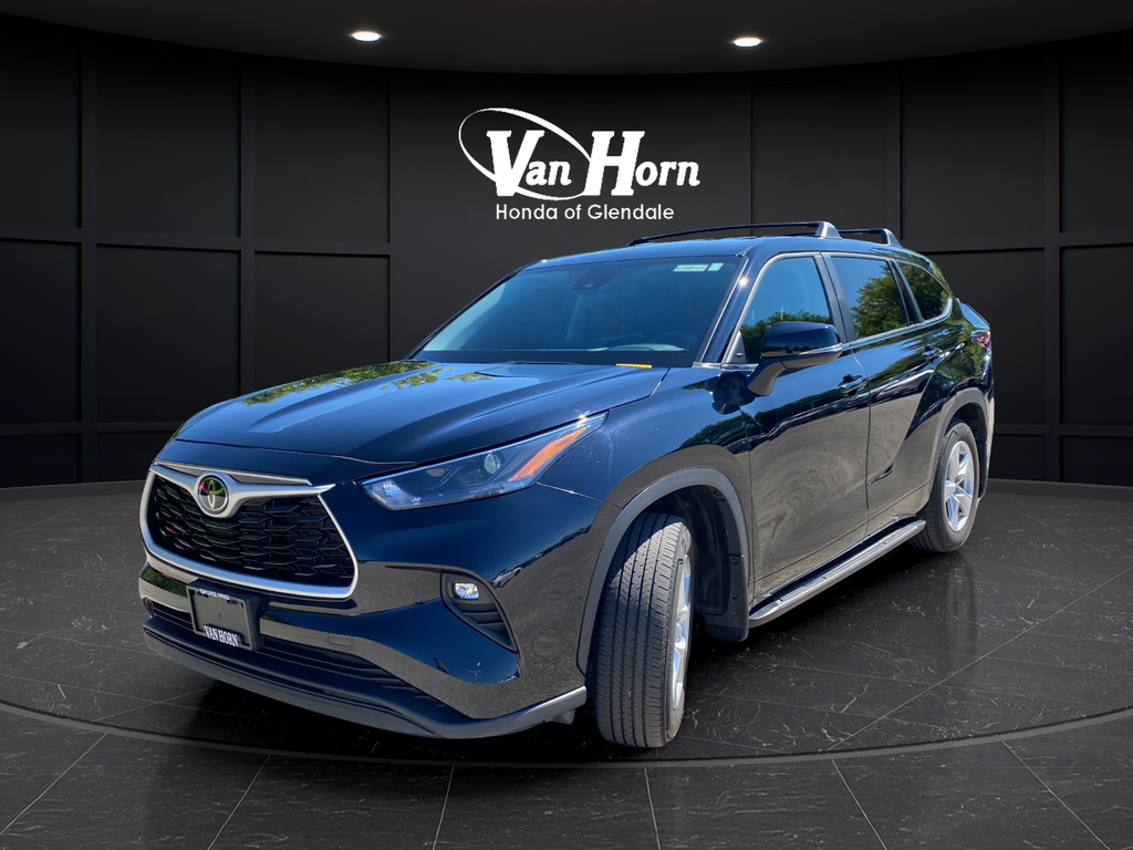 2024 Toyota Highlander LE