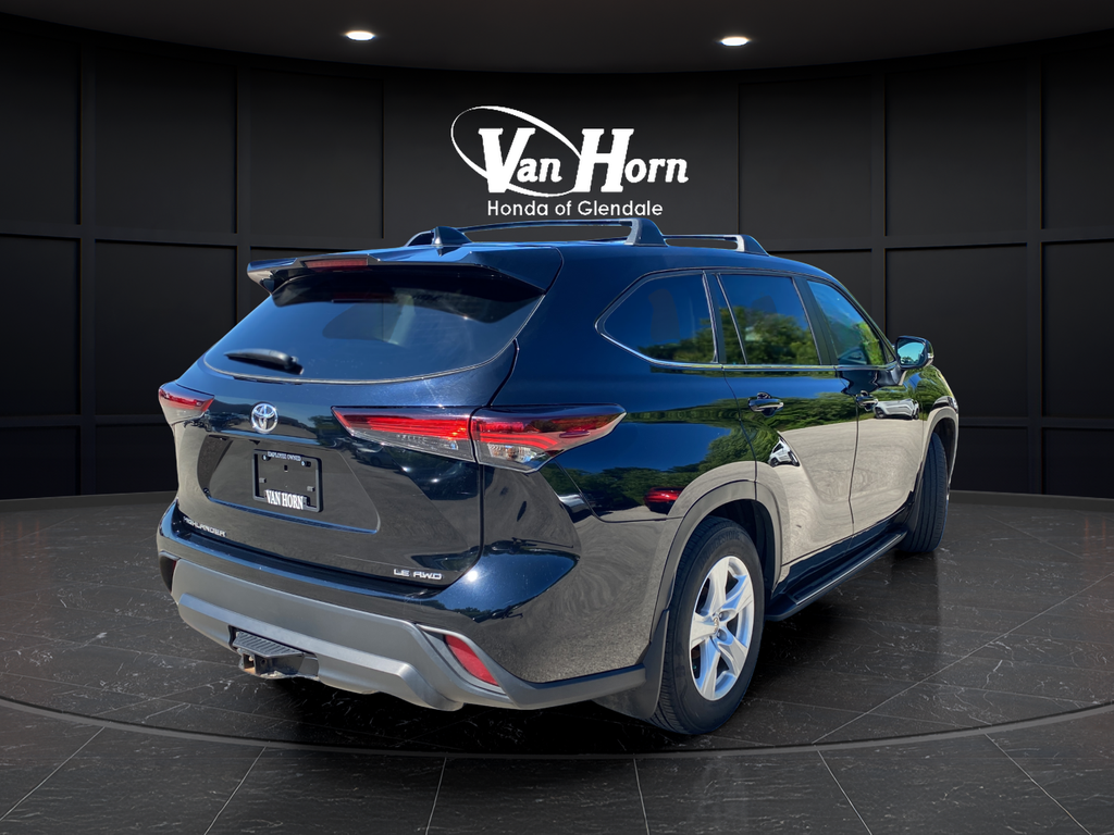 2024 Toyota Highlander LE