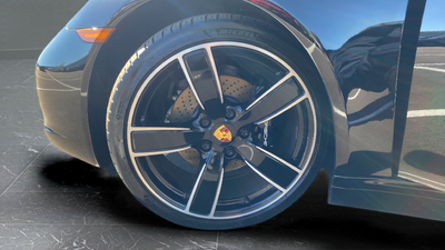 2018 Porsche 911 Carrera